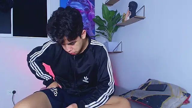 Snapshot of Gael_moon_ chatting on February 2026 02:43:01 AM Gael moon online show from February 2026 02:43:01 AM