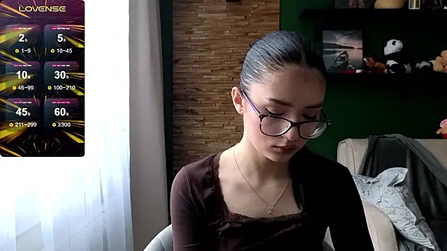 Whitney11 1131 online show from February 2026 07:06:01 AM