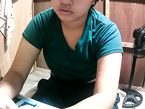 Cloudette 17 online show from February 2026 03:36:01 AM