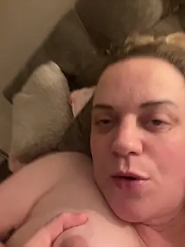 Snapshot of Piper_Milf_36 chatting on February 2026 10:41:02 PM Piper Milf 36 online show from February 2026 10:41:02 PM