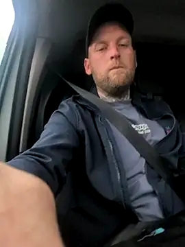 dave32000 online show from February 2026 11:47:02 AM