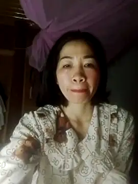 Snapshot of -Lundy- chatting on February 2026 01:05:01 PM -Lundy- online show from February 2026 01:05:01 PM