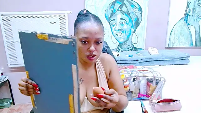 TyraHotxxx online show from June 2026 06:04:01 AM
