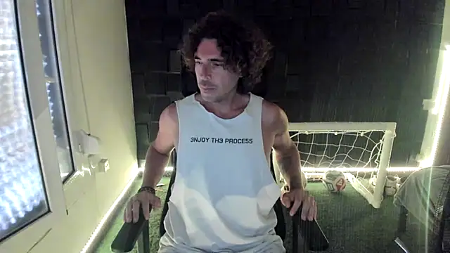 Snapshot of joaquin420_hot chatting on June 2026 03:54:01 PM joaquin420 hot online show from June 2026 03:54:01 PM