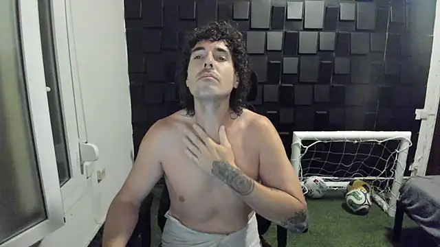 Snapshot of joaquin420_hot chatting on June 2026 08:46:01 PM joaquin420 hot online show from June 2026 08:46:01 PM