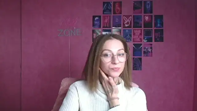 Snapshot of Esmi_Winter chatting on February 2026 07:26:01 AM Esmi Winter online show from February 2026 07:26:01 AM