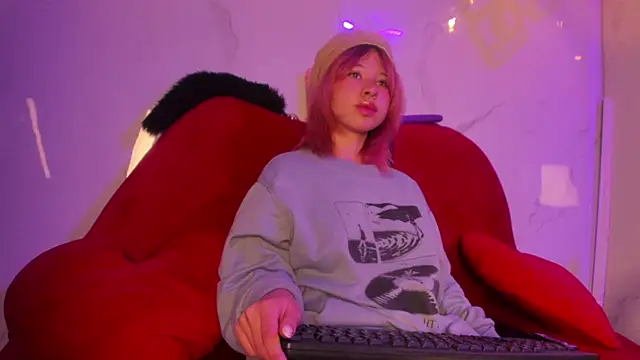 kitty gang  online show from February 2026 01:29:02 PM