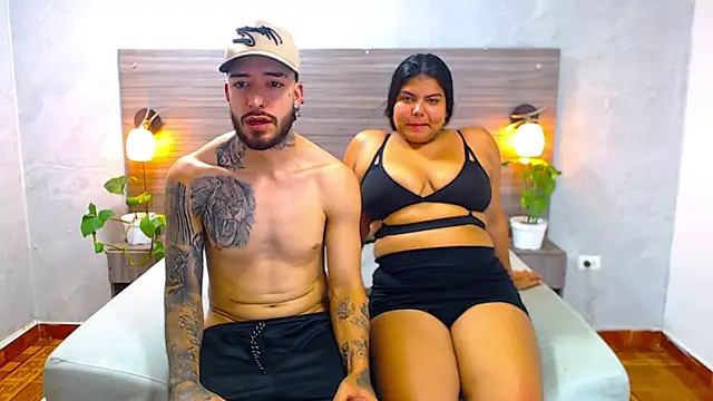 Snapshot of Paulina_And_Tayron chatting on February 2026 07:20:01 PM Paulina And Tayron online show from February 2026 07:20:01 PM