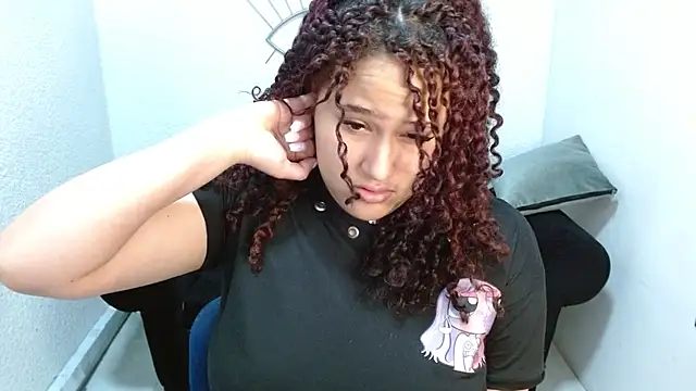 leilanewgirl online show from February 2026 01:10:01 PM