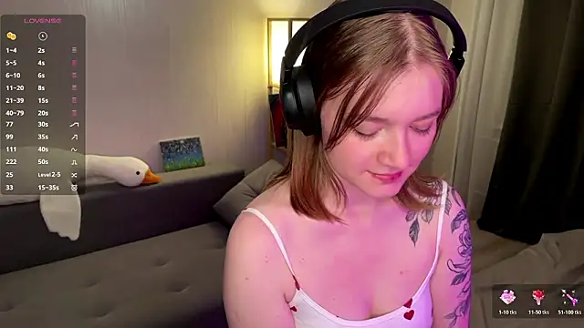 Mirrrra1 online show from March 2026 07:46:02 PM