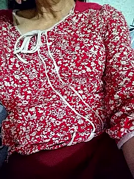 Layla luvv online show from February 2026 10:14:02 AM