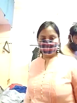 Newmomsexy online show from February 2026 05:47:02 PM