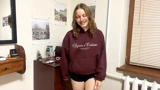 Snapshot of MillySwolley chatting on February 2026 03:41:02 PM MillySwolley online show from February 2026 03:41:02 PM