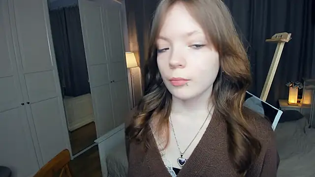 Snapshot of LavenderMitten chatting on February 2026 05:19:01 AM LavenderMitten online show from February 2026 05:19:01 AM