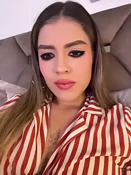 Snapshot of GabrielaS_ chatting on May 2026 10:15:02 PM GabrielaS online show from May 2026 10:15:02 PM