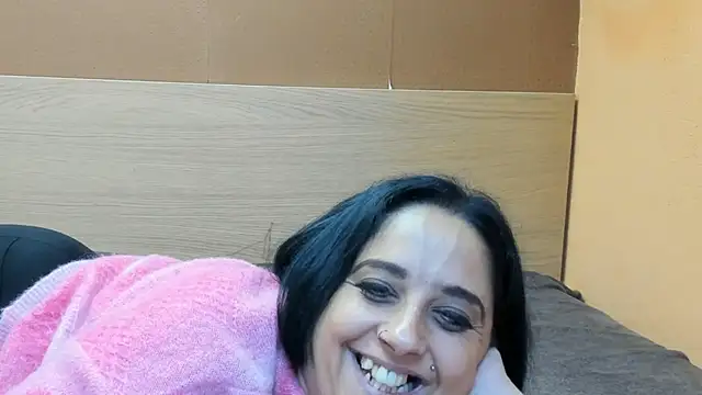 Snapshot of PinkyTwerkyX chatting on October 2025 11:33:02 AM PinkyTwerkyX online show from October 2025 11:33:02 AM