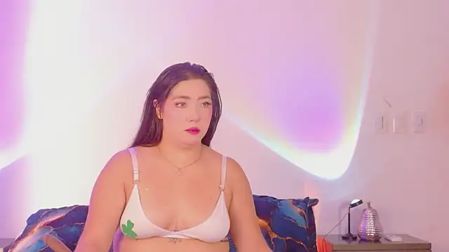 Snapshot of Hannah-Prada chatting on June 2026 11:31:01 AM Hannah-Prada online show from June 2026 11:31:01 AM