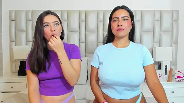 paola katy dicks online show from January 2025 10:46:02 PM