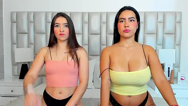 paola katy dicks online show from January 2025 07:53:02 PM