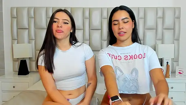 paola katy dicks online show from February 2025 10:53:02 PM