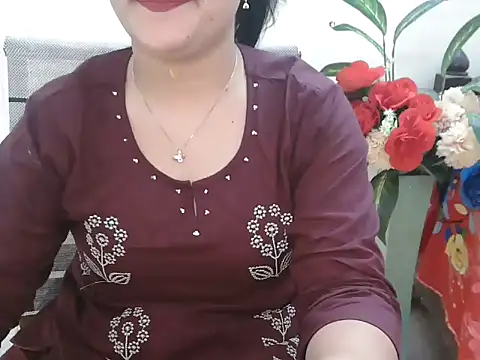 Snapshot of _chitranshi chatting on June 2026 06:19:02 AM chitranshi online show from June 2026 06:19:02 AM