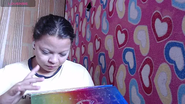 Snapshot of vanuslovelatina chatting on April 2026 07:47:01 PM vanuslovelatina online show from April 2026 07:47:01 PM