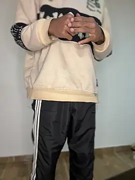 mondacuo3000 online show from April 2026 05:15:01 PM