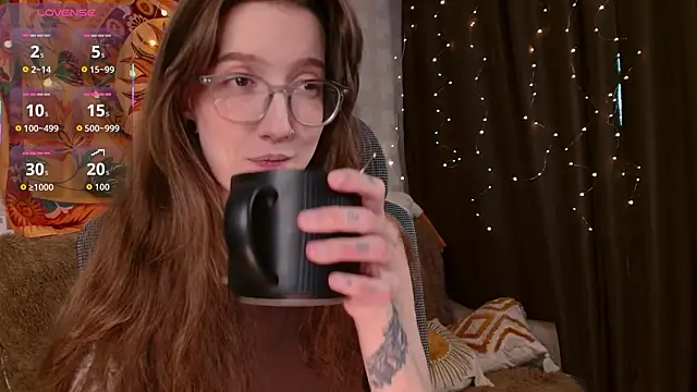 Snapshot of lolami_ chatting on February 2026 05:39:02 AM lolami online show from February 2026 05:39:02 AM