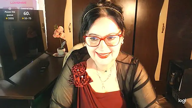 exiMIlf online show from April 2026 01:20:02 PM