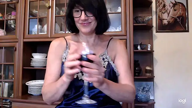 Snapshot of Vlastelina chatting on July 2026 12:33:01 PM Vlastelina online show from July 2026 12:33:01 PM