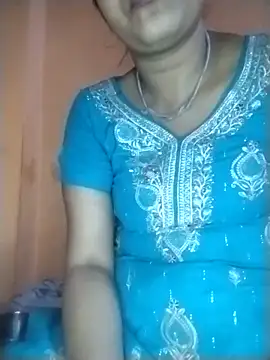 Nency Love143 online show from May 2026 06:49:02 PM