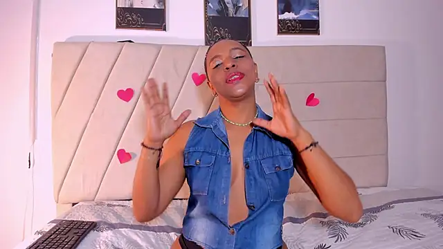 samaraa smith1 online show from February 2026 12:06:01 PM