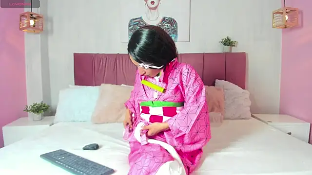 Snapshot of emma_wilder_ chatting on February 2026 07:43:01 PM emma wilder online show from February 2026 07:43:01 PM