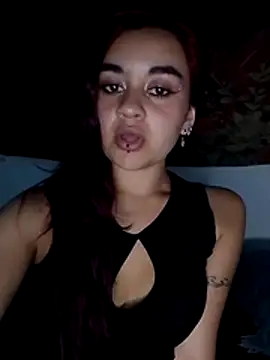 Snapshot of Lucy_allen1 chatting on March 2026 04:29:04 AM Lucy allen1 online show from March 2026 04:29:04 AM