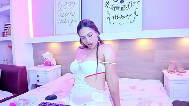 ZoeMoon-1 online show from March 2026 08:14:01 PM