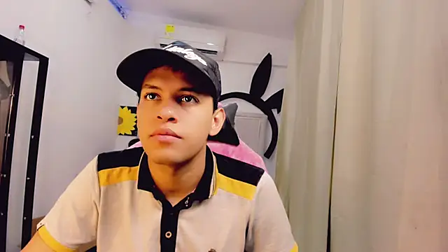 Top and bottom online show from April 2026 08:31:02 PM