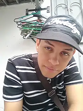 Top and bottom online show from June 2026 10:27:02 PM