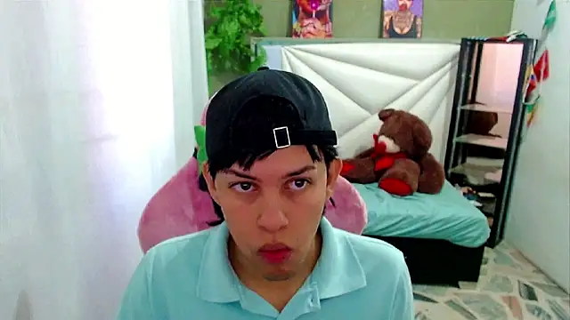 Top and bottom online show from June 2026 06:56:02 PM