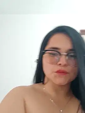 Snapshot of Vickyloney_ chatting on February 2026 04:23:01 PM Vickyloney online show from February 2026 04:23:01 PM