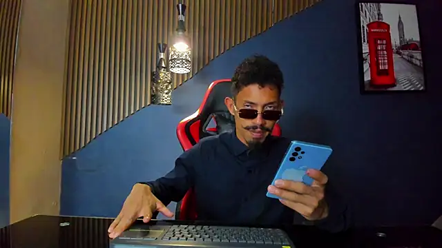 NoaahTylor online show from March 2026 08:27:02 PM