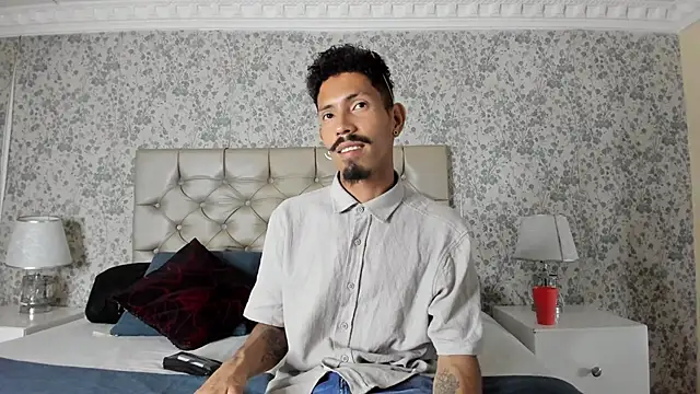 NoaahTylor online show from March 2026 07:24:02 PM