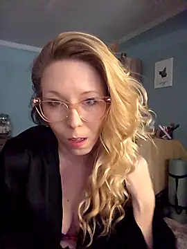 NikkiB653466 online show from February 2026 07:52:01 PM