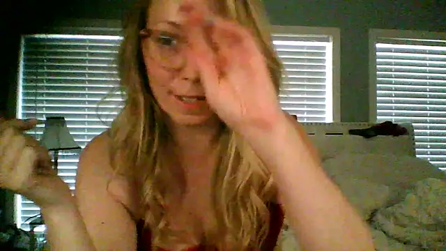 NikkiB653466 online show from March 2026 07:53:01 PM