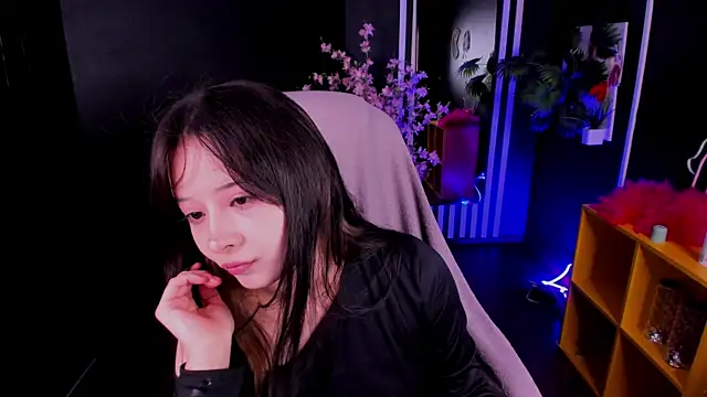 Snapshot of May_Ling chatting on July 2026 10:51:02 AM May Ling online show from July 2026 10:51:02 AM