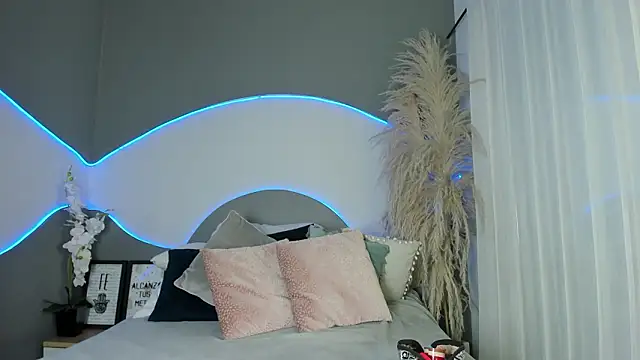 Snapshot of Bliis_ chatting on February 2026 11:50:01 AM Bliis online show from February 2026 11:50:01 AM