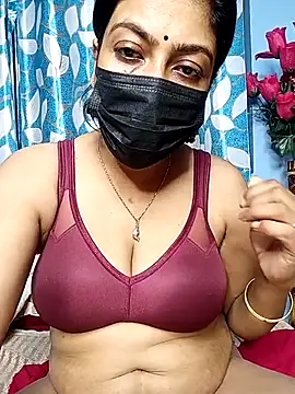 miss pompa online show from February 2026 06:15:02 PM