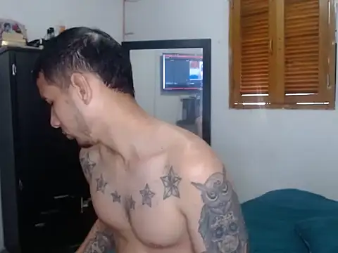 Snapshot of HotSinlge chatting on February 2026 01:40:01 PM HotSinlge online show from February 2026 01:40:01 PM