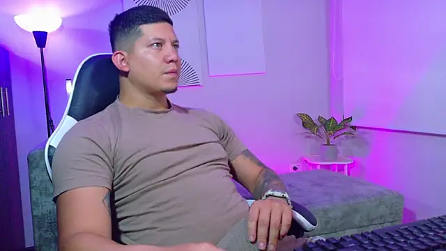  robertobaggioo online show from July 2026 12:40:01 PM
