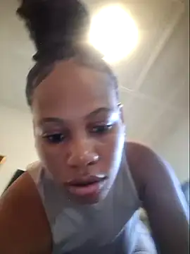 BootyCaramelxx online show from April 2026 02:40:01 PM