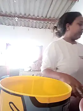 Snapshot of PerlaCurvasgrandes chatting on February 2026 02:35:01 PM PerlaCurvasgrandes online show from February 2026 02:35:01 PM